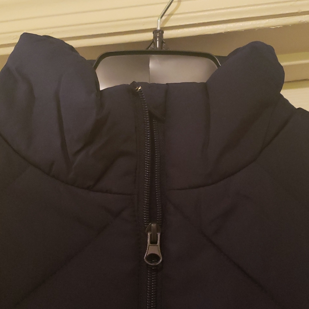 Puffer Vest - Picture 3 of 7